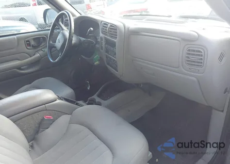 2003 Chevrolet S-10 Ls from USA, damaged, VIN 1GCCT19X038282754